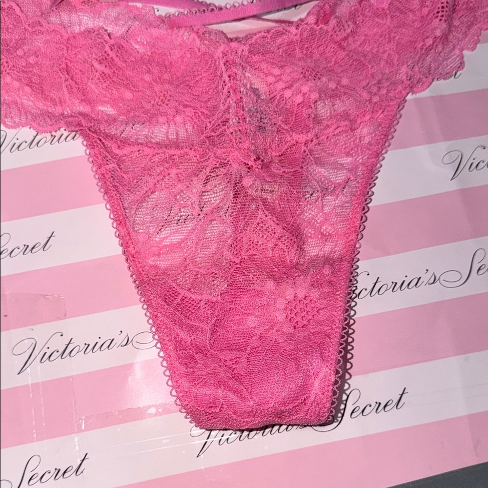 🎀Victoria's Secret Pink Lace thong - Picture 5 of 8